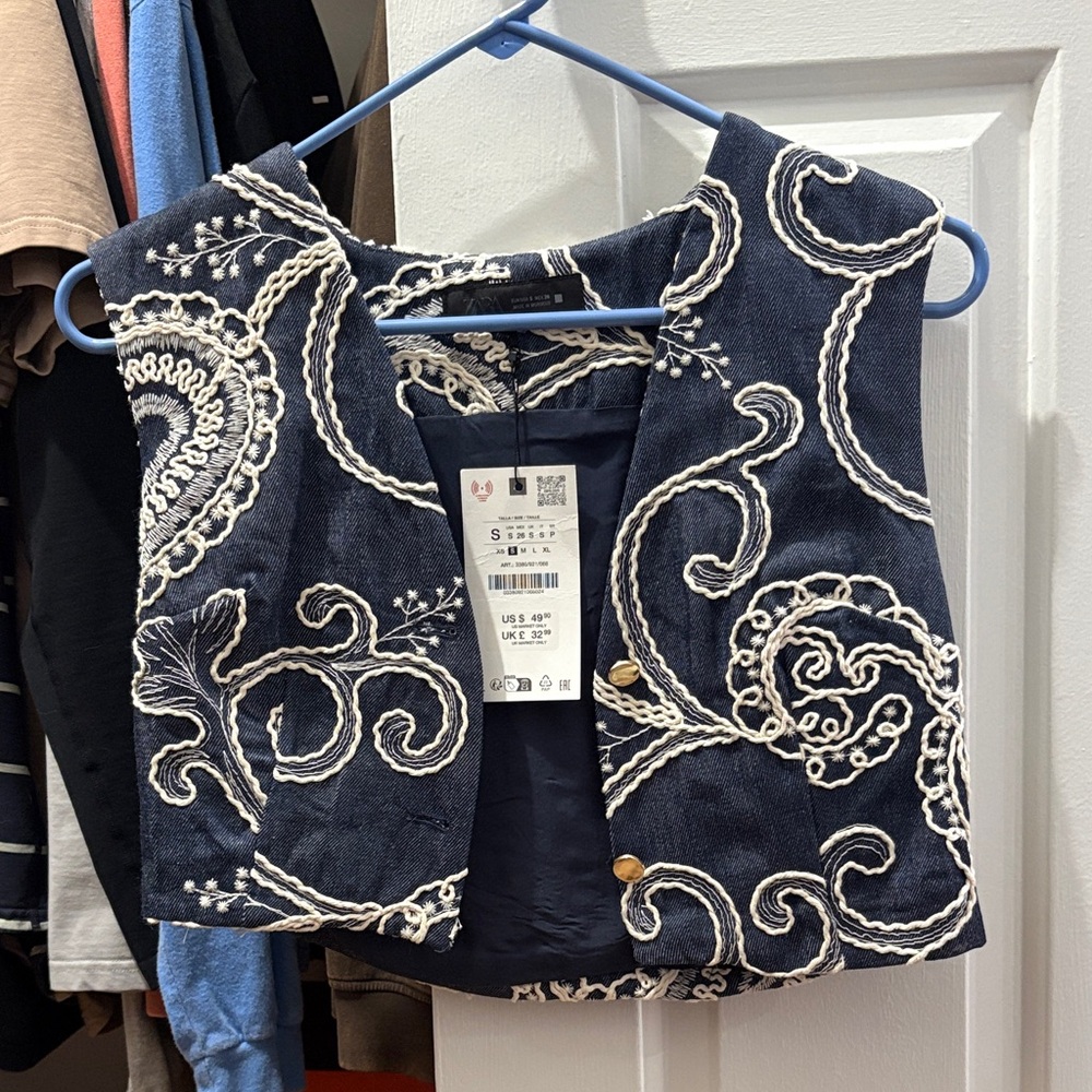 Zara Navy and White Embroidered Vest
